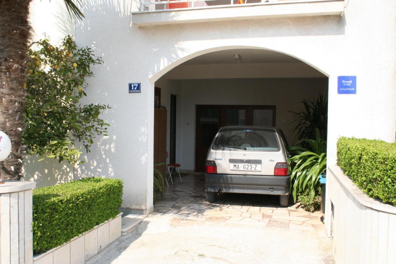 Apartments By The Sea Podgora, Makarska - 518 Exterior photo