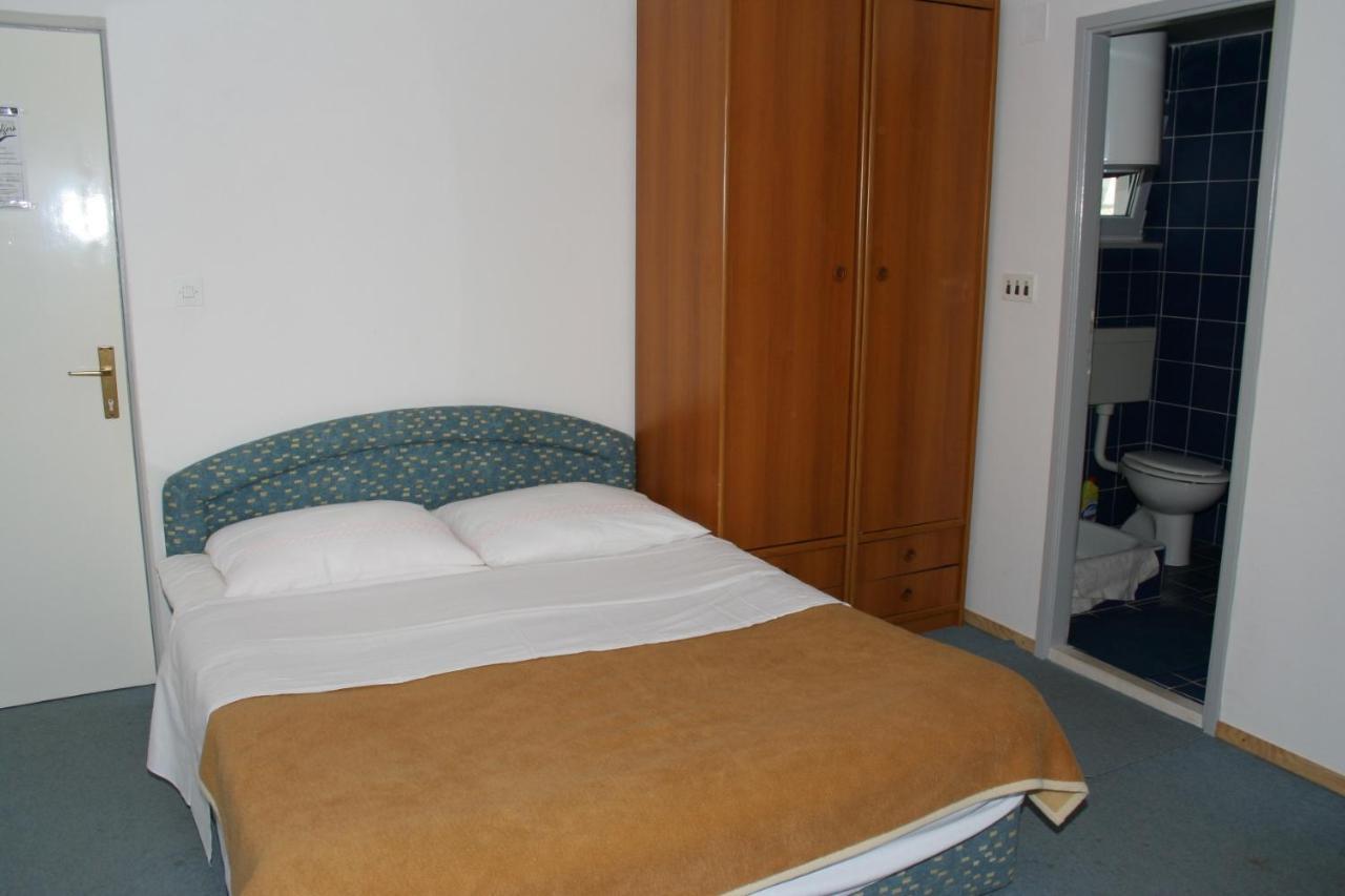 Apartments By The Sea Podgora, Makarska - 518 Exterior photo